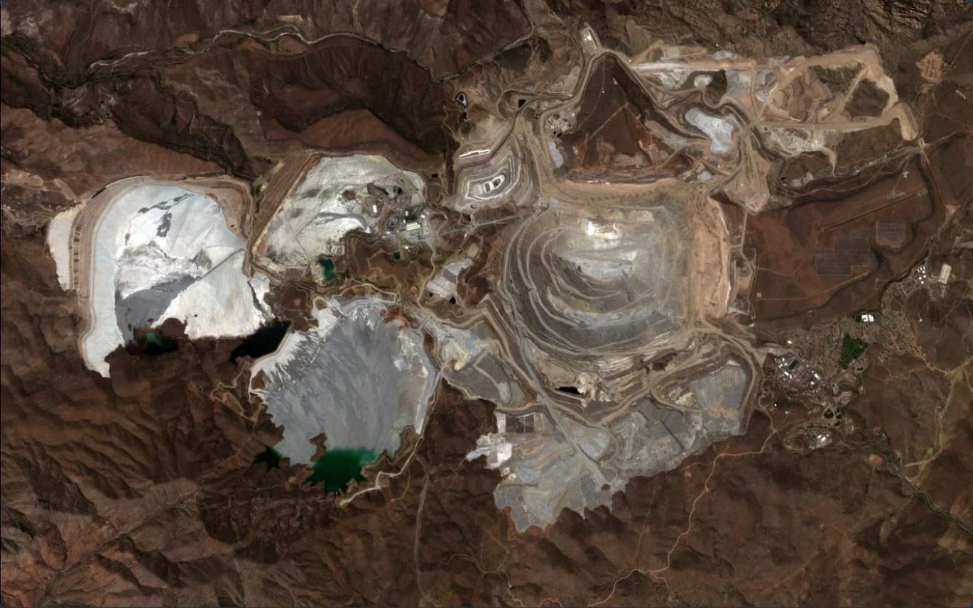 EarthDaily image of the open-pit copper mine at Bagdad, Arizona, collected at the 10:15 local crossing time